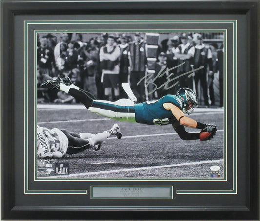 Zach Ertz Philadelphia Eagles Autographed 16x20 "SB LII TD" Spotlight Framed