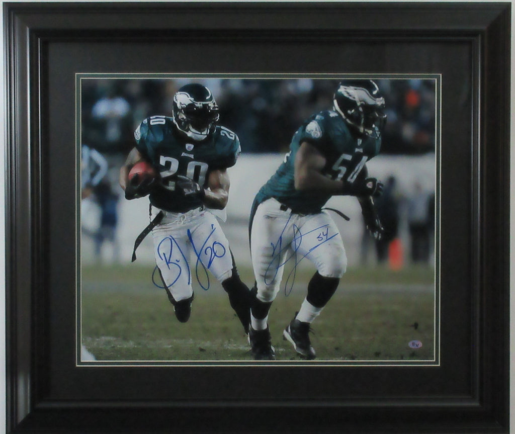 Jeremiah Trotter Autographed Photo - 16x20 Flag framed