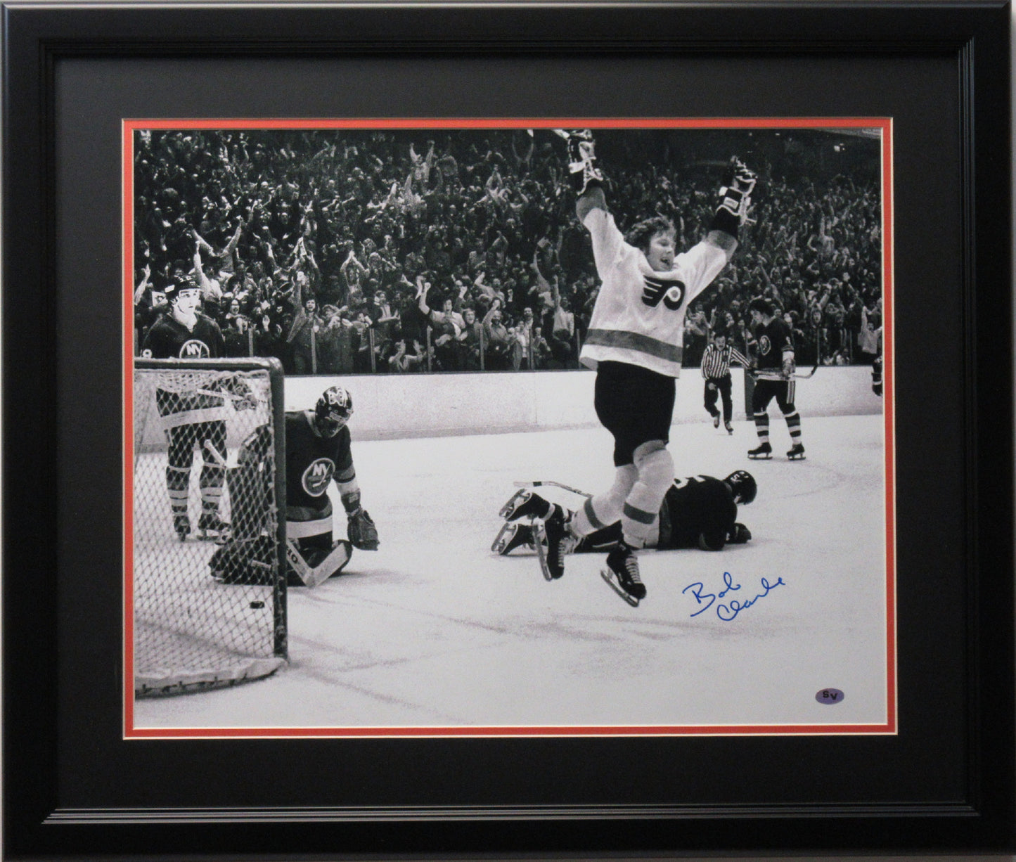 Bobby Clarke Autographed 16x20 Philadelphia Flyers "Goal" Photo Framed