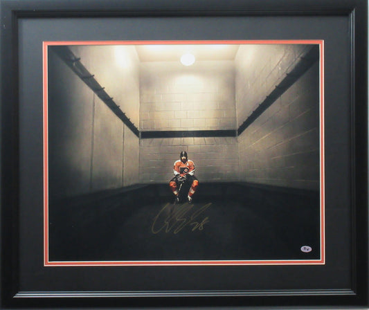 Claude Giroux Autographed 16x20 Philadelphia Flyers "Locker Room" Photo